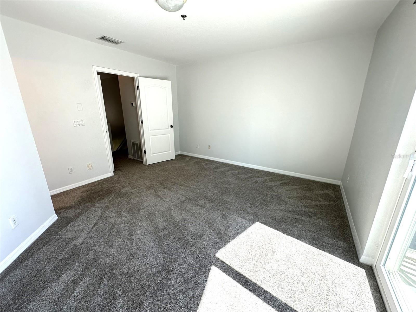 TIERRA SOUND TWNHMS - Residential Lease