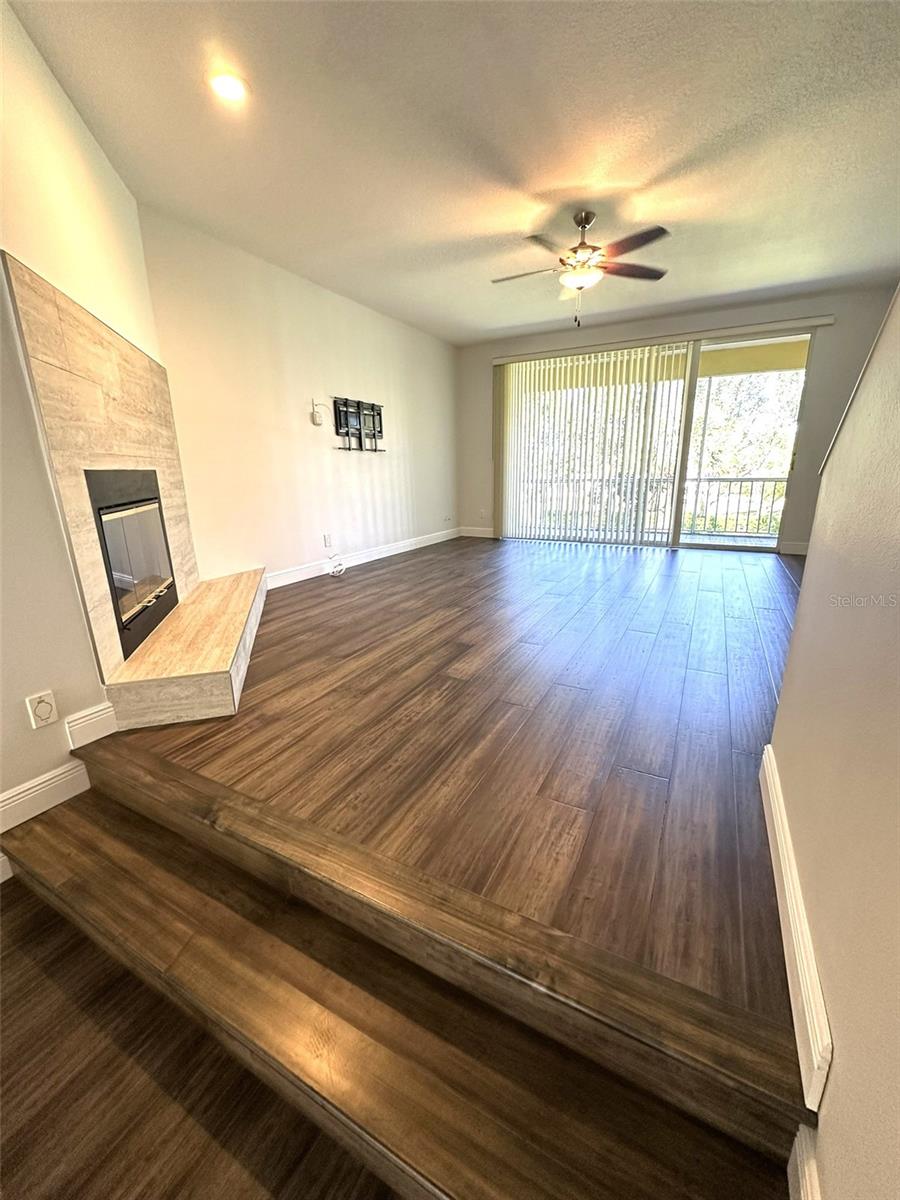 TIERRA SOUND TWNHMS - Residential Lease