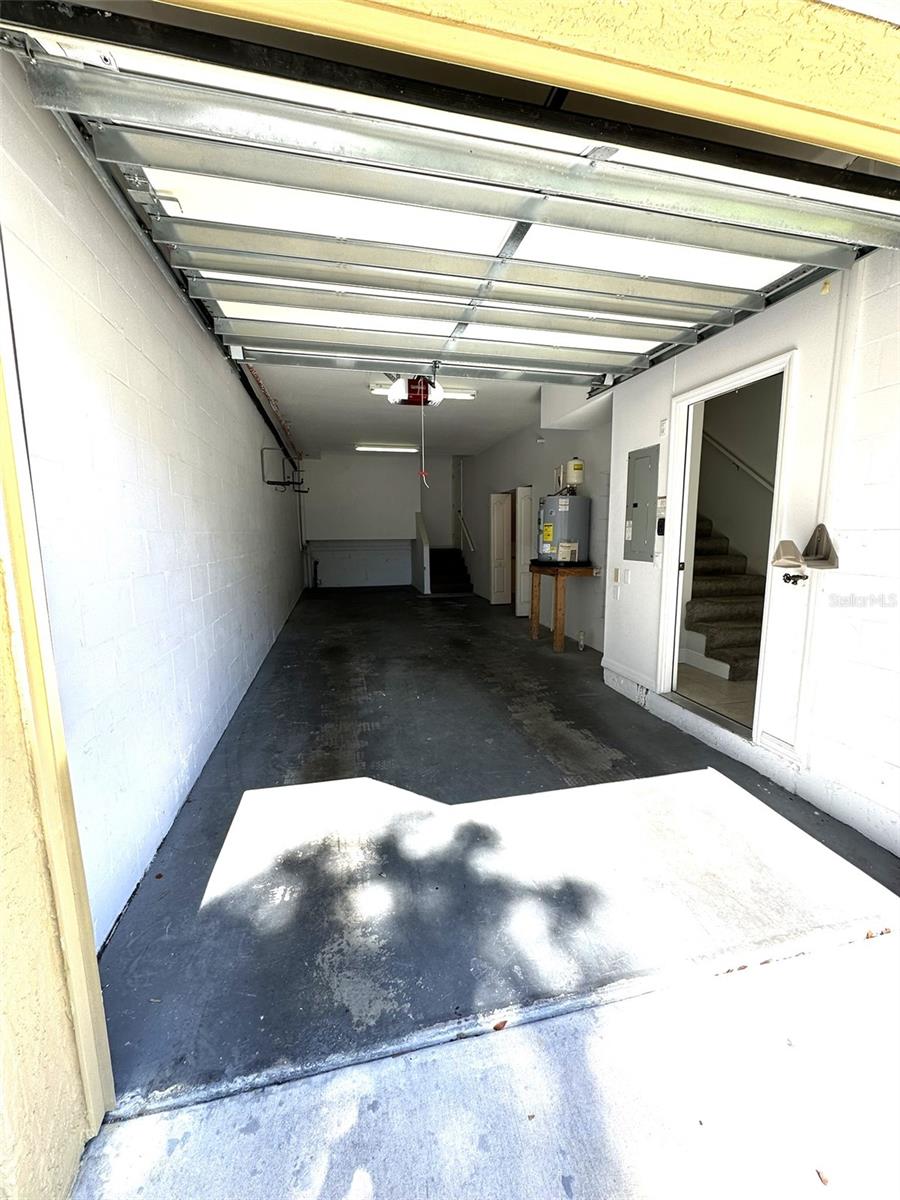 TIERRA SOUND TWNHMS - Residential Lease