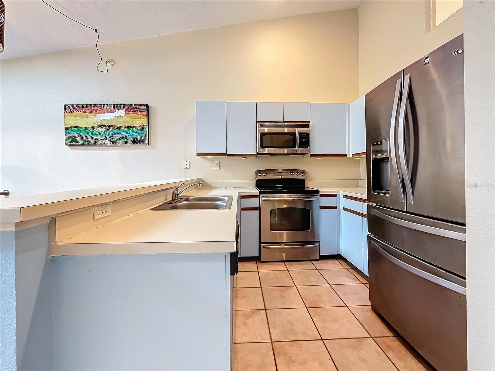 LAKE FOREST CONDO - Residential