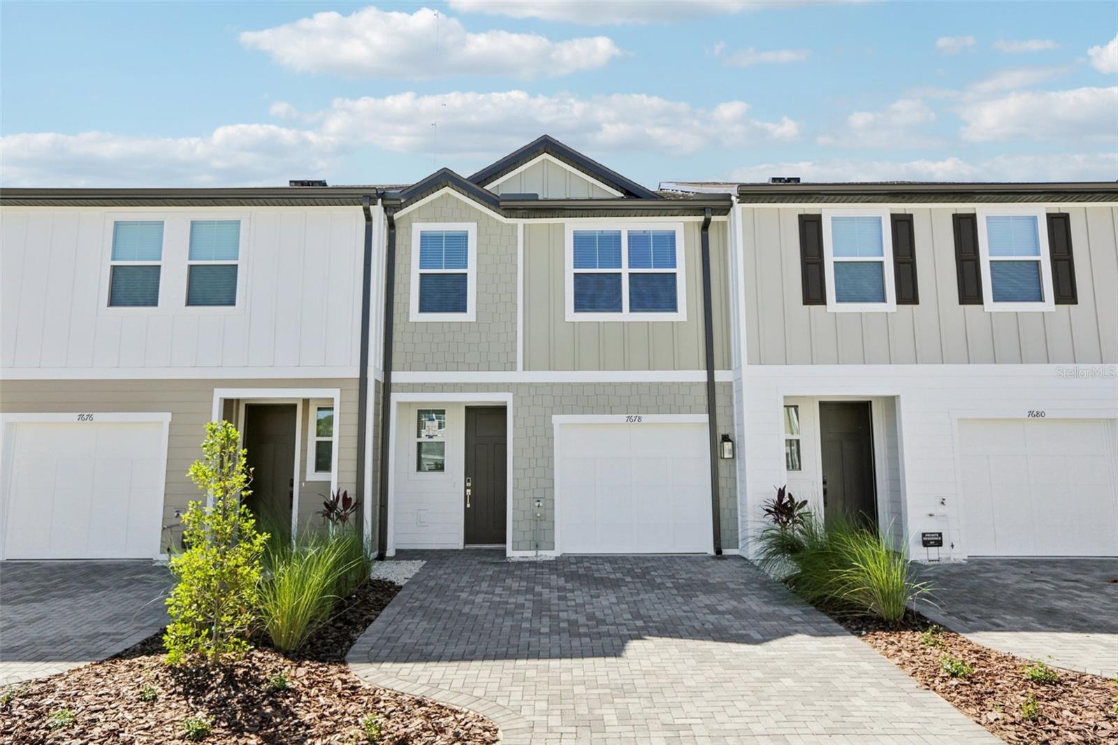 7678 DEER VALLEY CIRCLE