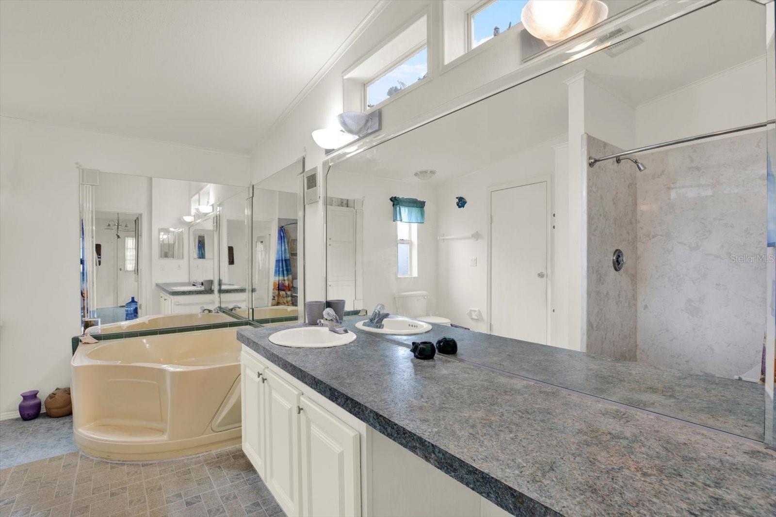 BROOKRIDGE COMM - Residential