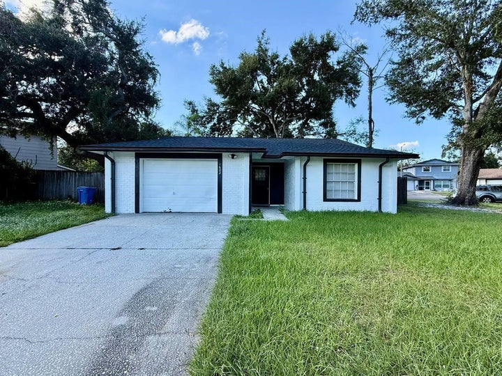 Photo 1 of 35 — 1602 PALM LEAF DRIVE, BRANDON, FL 33510
