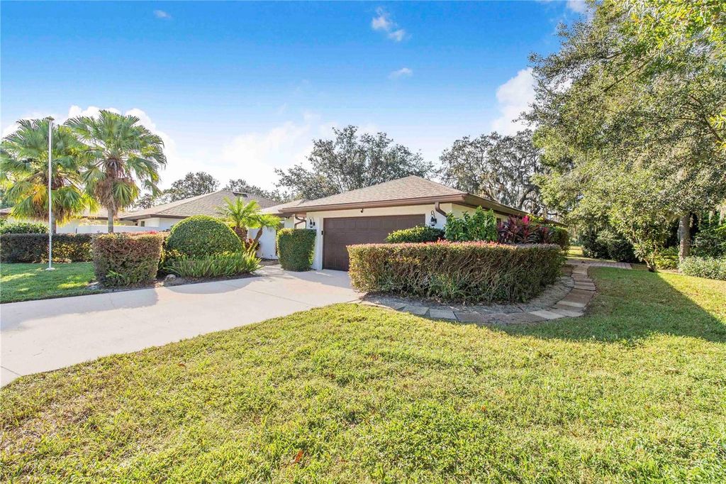 Photo of 20 Coventry Drive, Haines City, FL 33844 (MLS # P4936900)