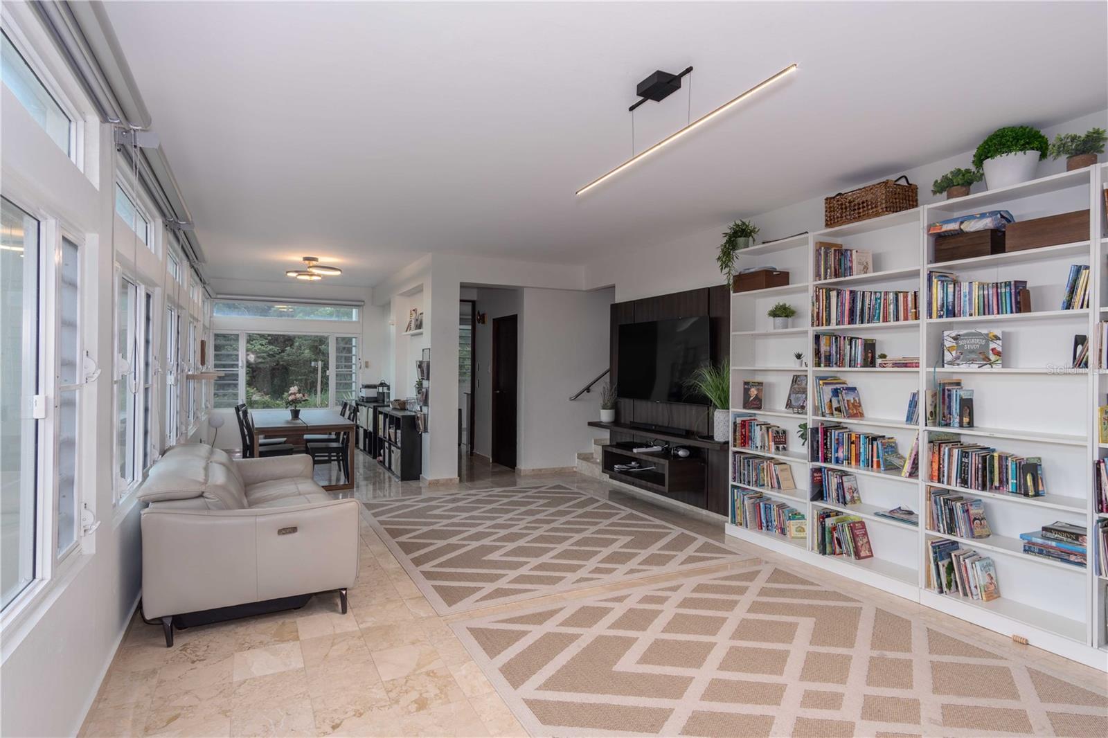 HARBOUR LIGHTS ESTATES - Residential