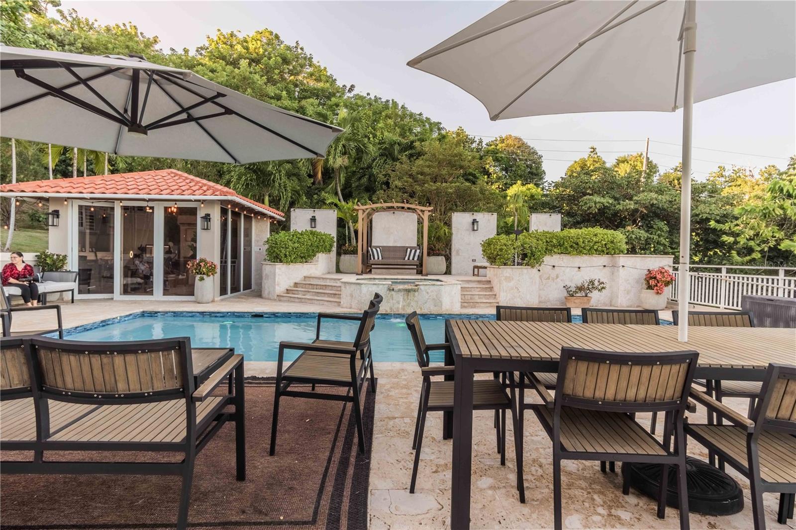 HARBOUR LIGHTS ESTATES - Residential