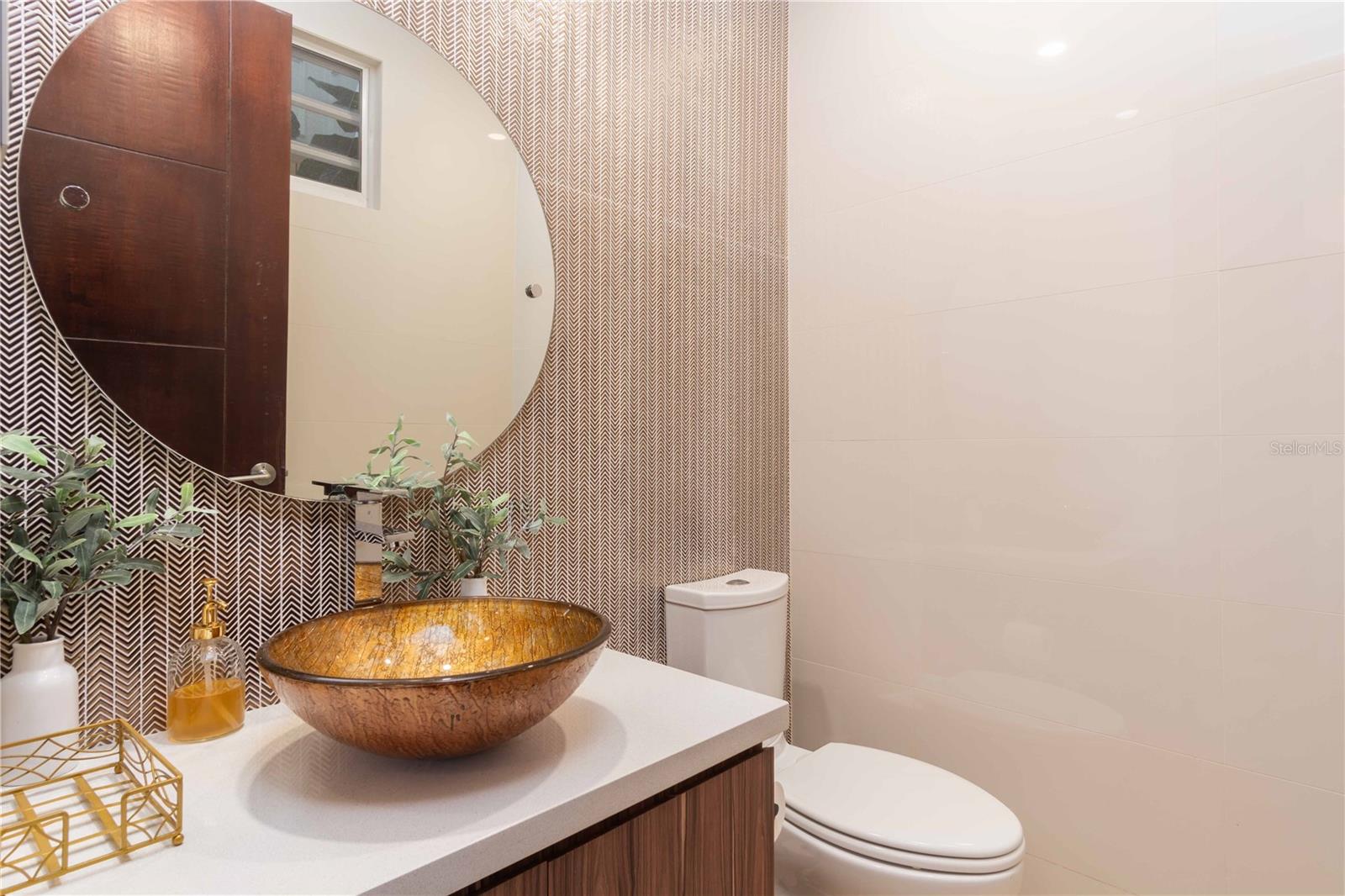 HARBOUR LIGHTS ESTATES - Residential