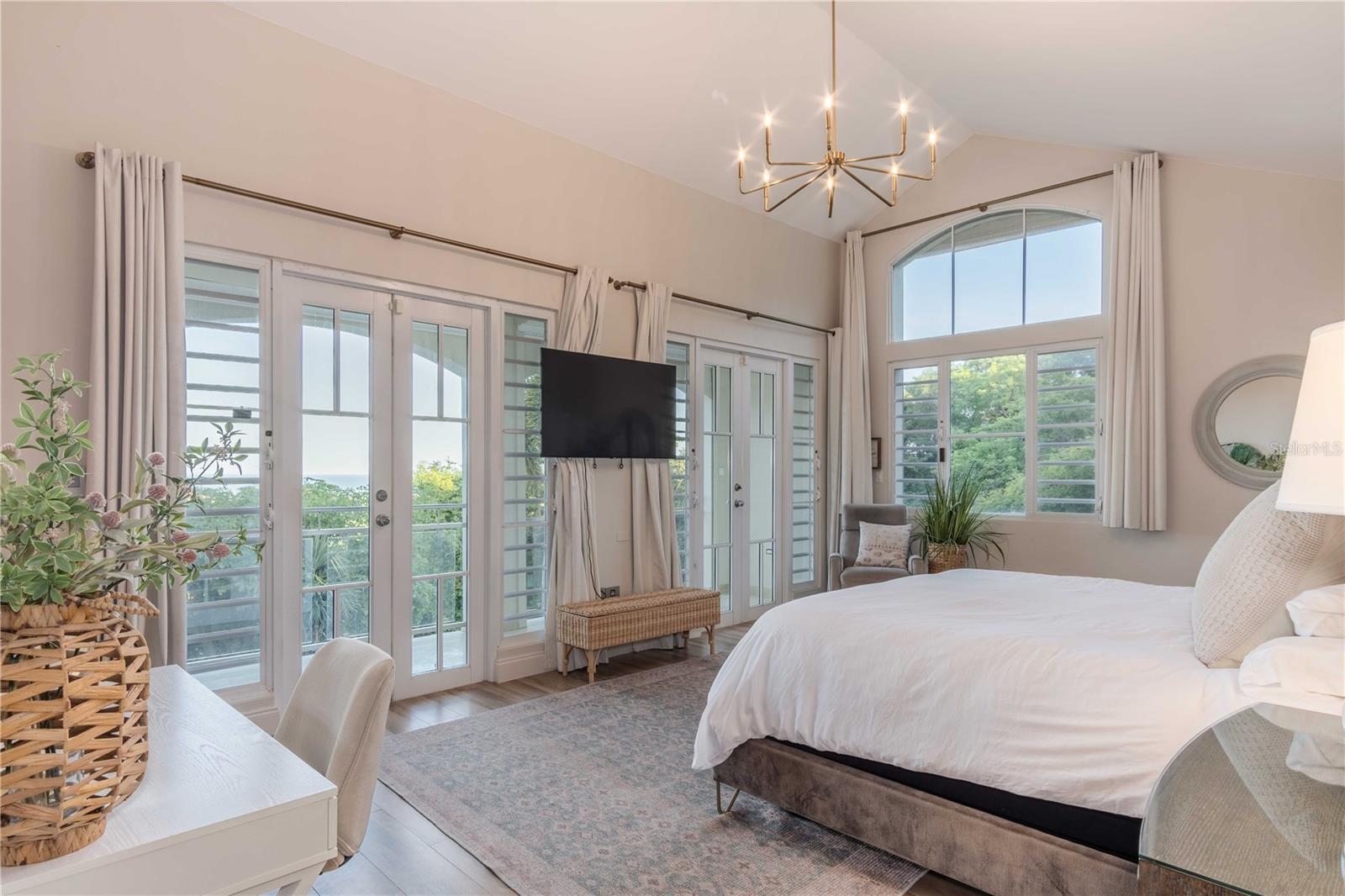 HARBOUR LIGHTS ESTATES - Residential