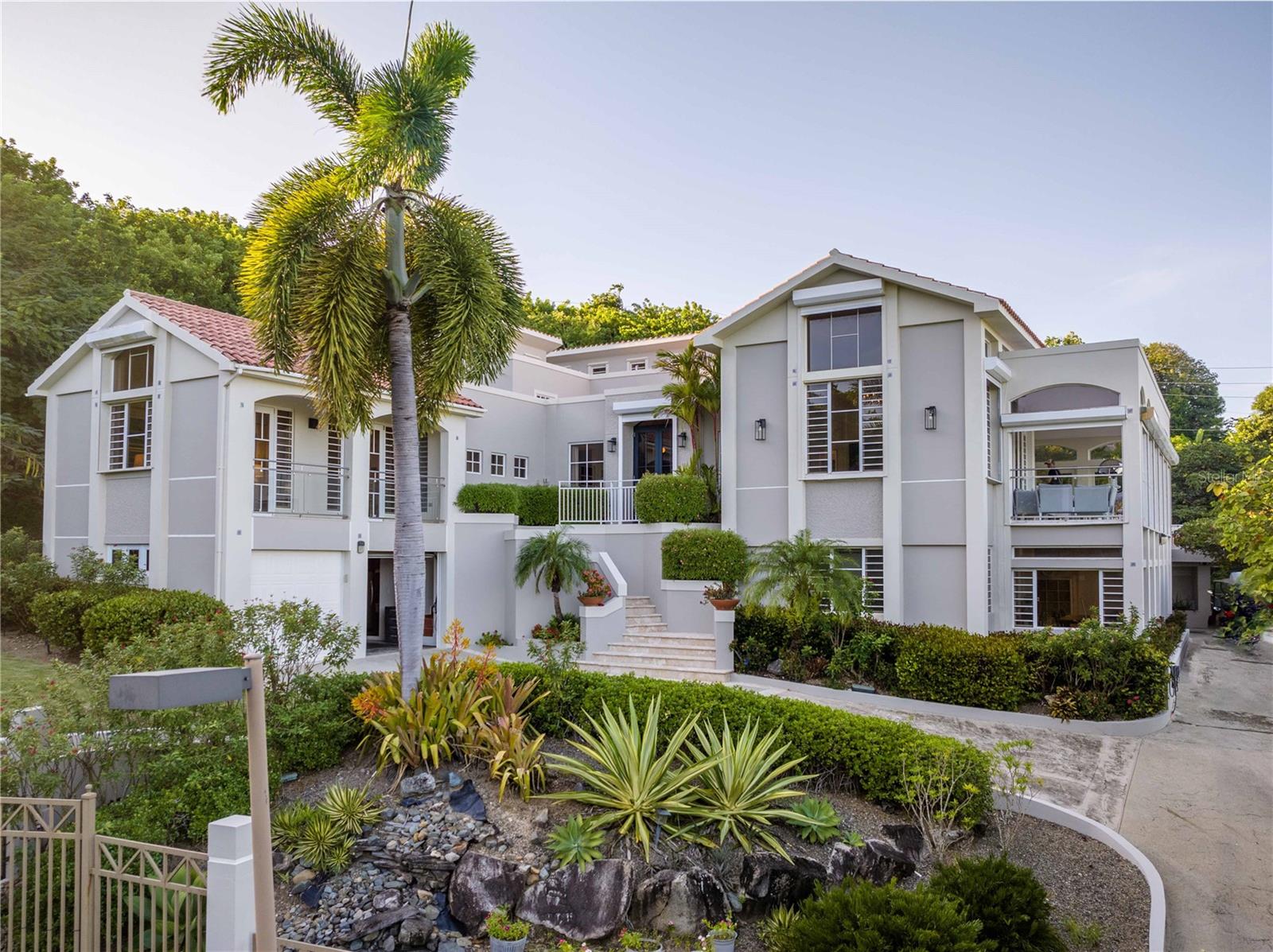 HARBOUR LIGHTS ESTATES - Residential