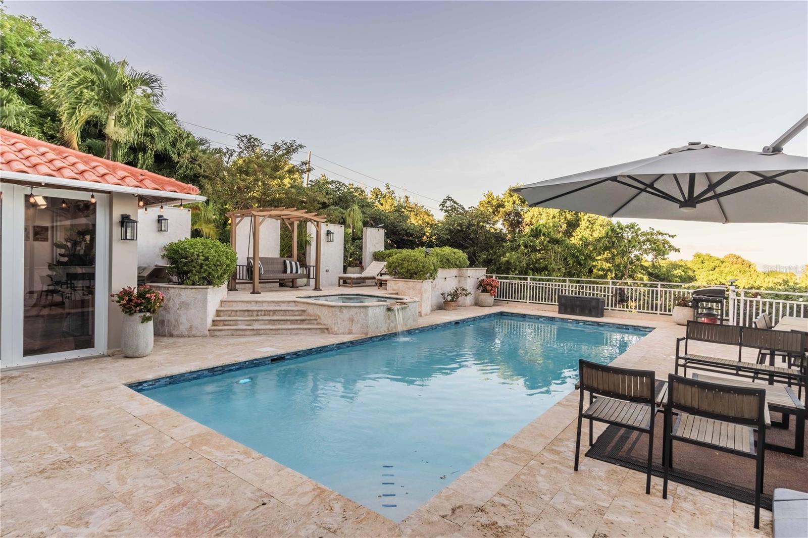 HARBOUR LIGHTS ESTATES - Residential