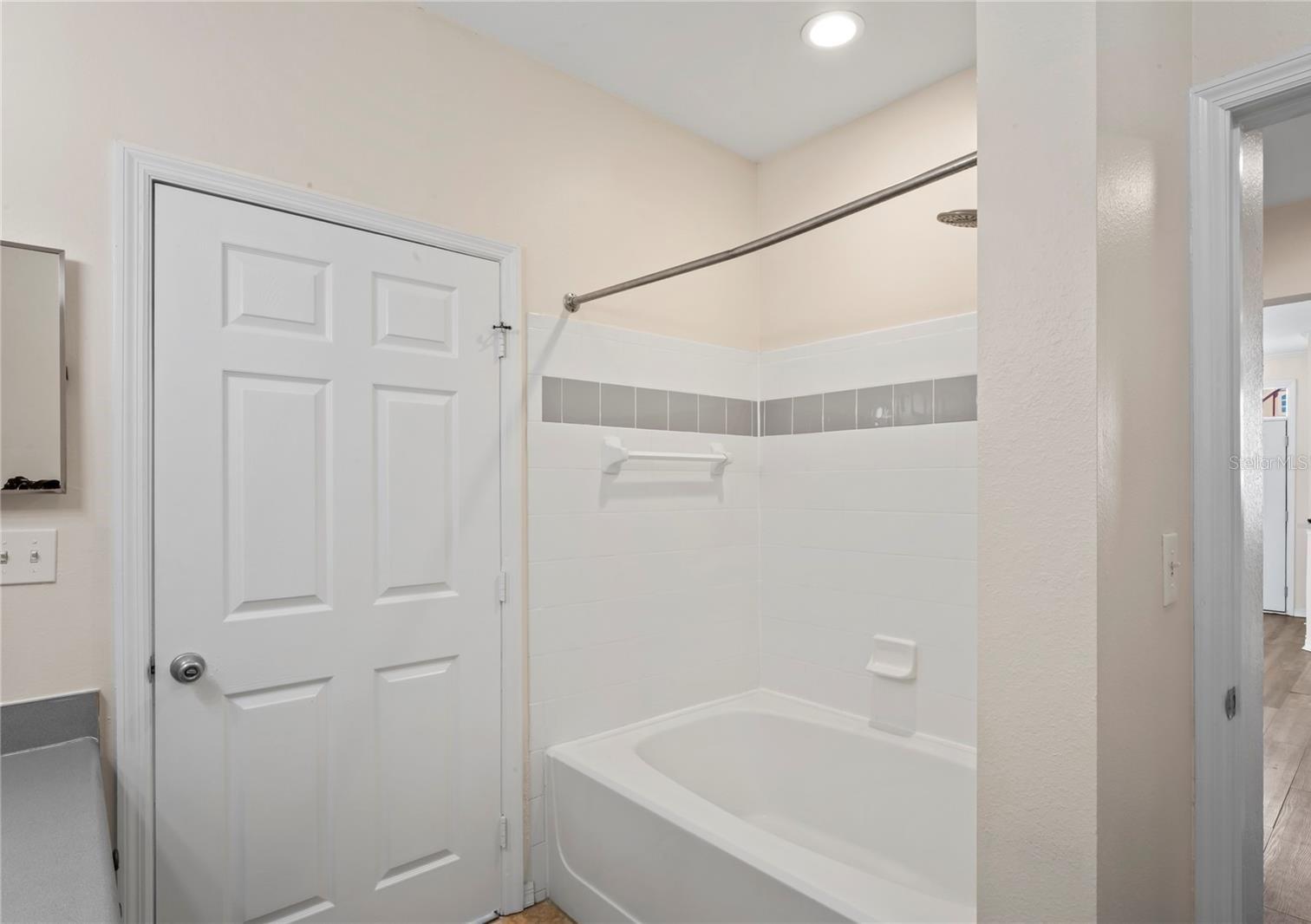 LAKE CHASE CONDO - Residential Lease