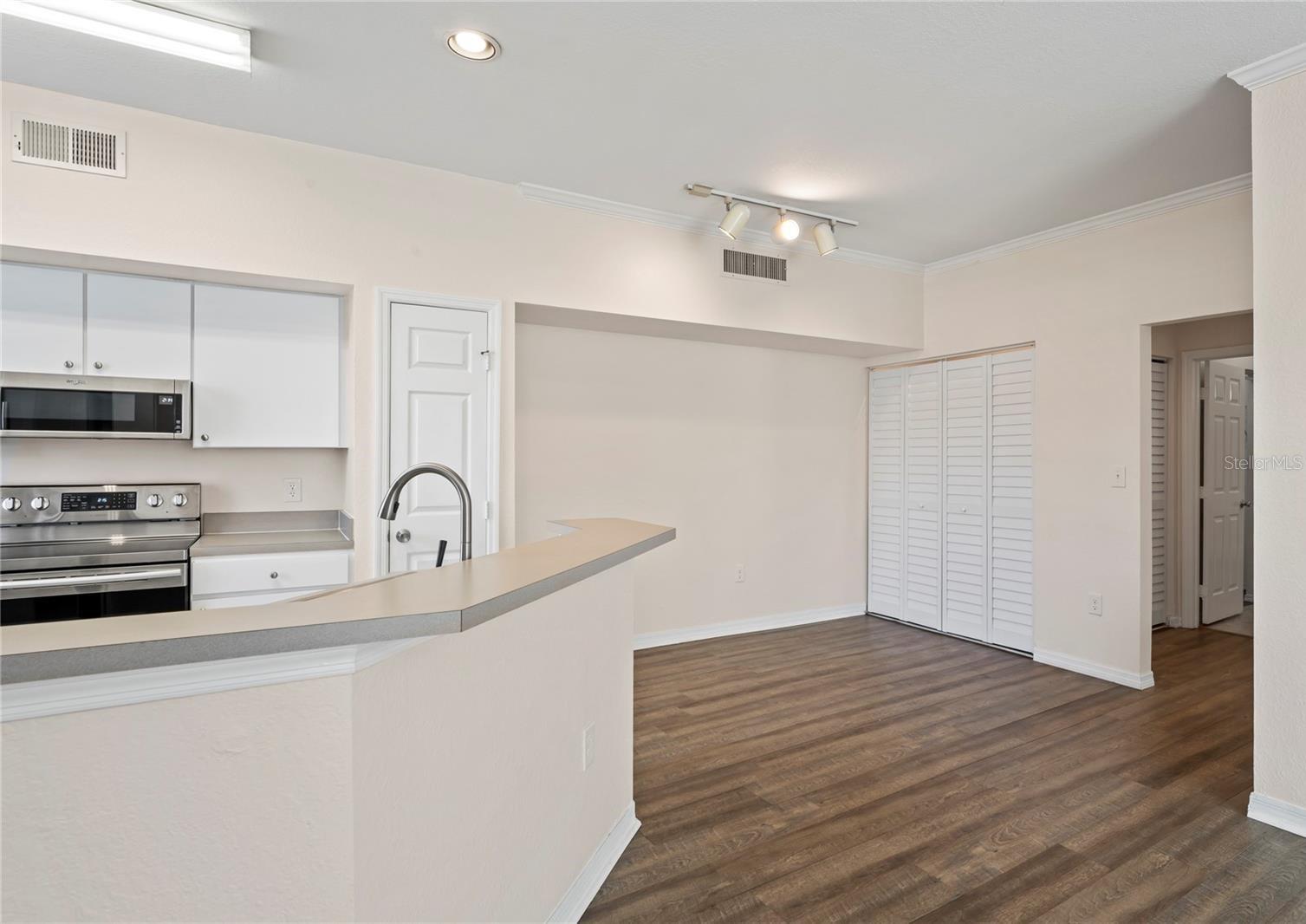 LAKE CHASE CONDO - Residential Lease