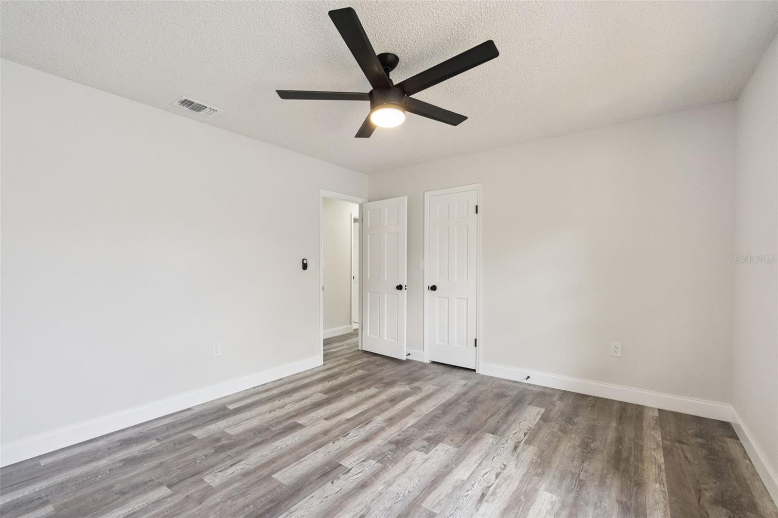 EMERALD LAKE COLONY UNIT 3 - Residential