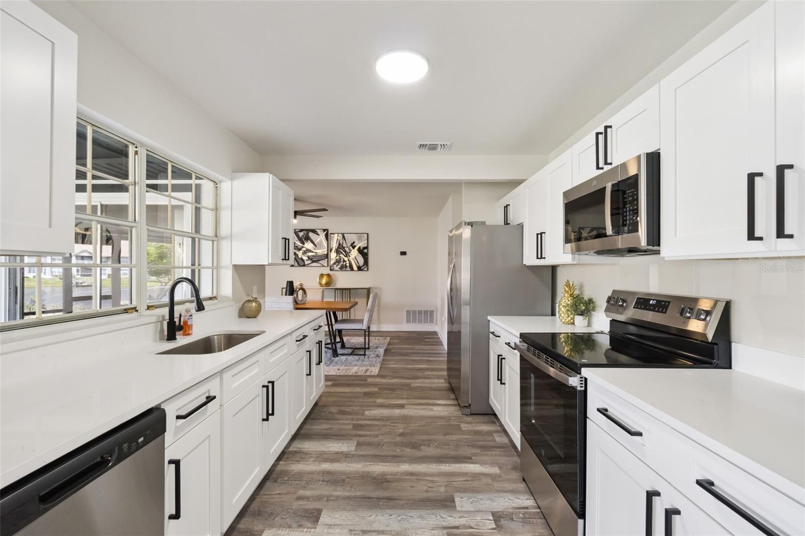 EMERALD LAKE COLONY UNIT 3 - Residential