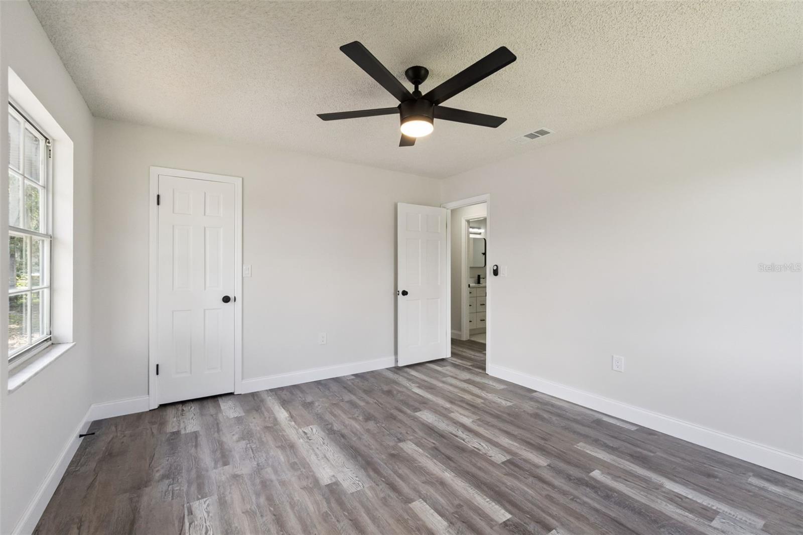 EMERALD LAKE COLONY UNIT 3 - Residential