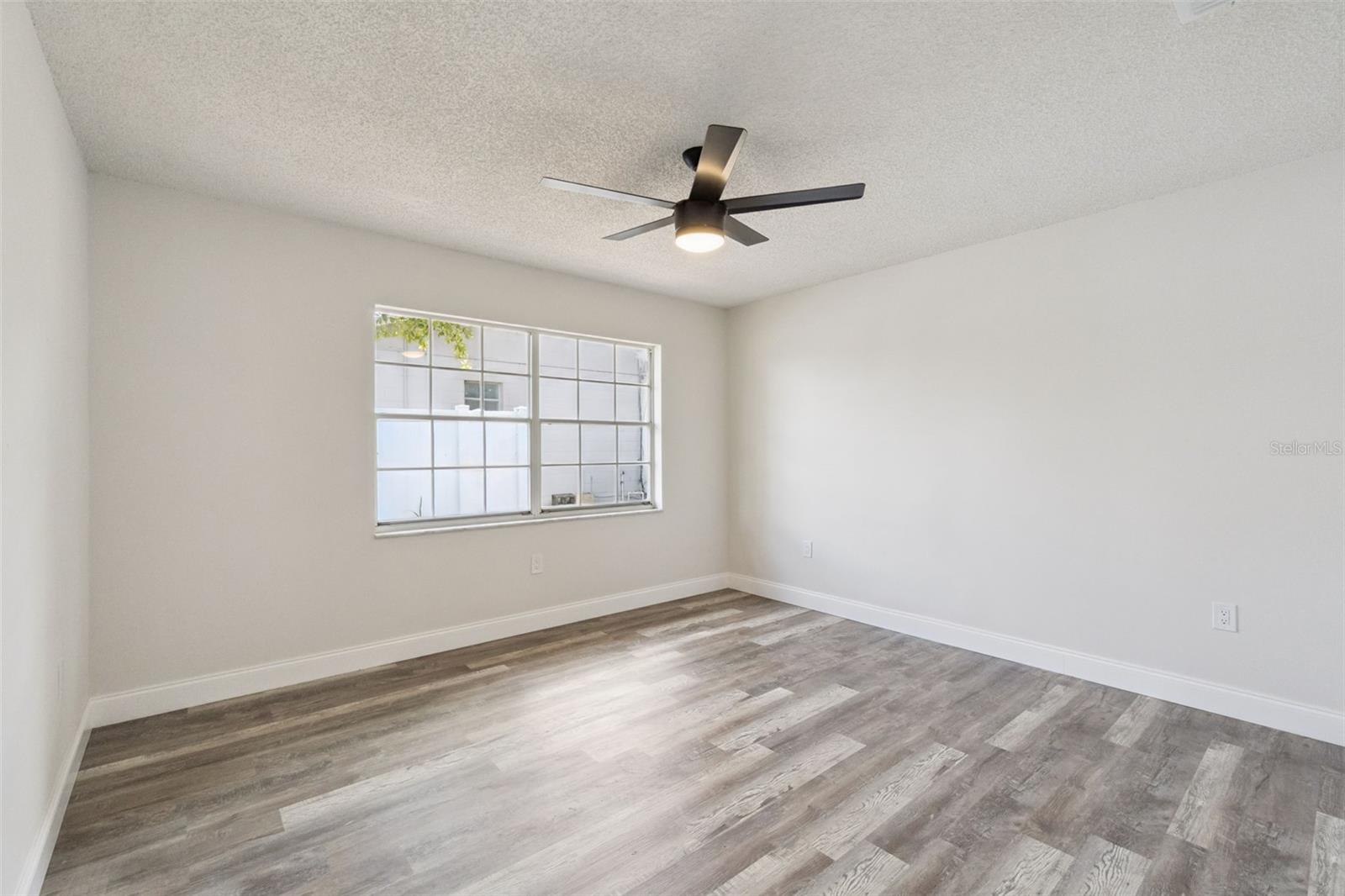 EMERALD LAKE COLONY UNIT 3 - Residential