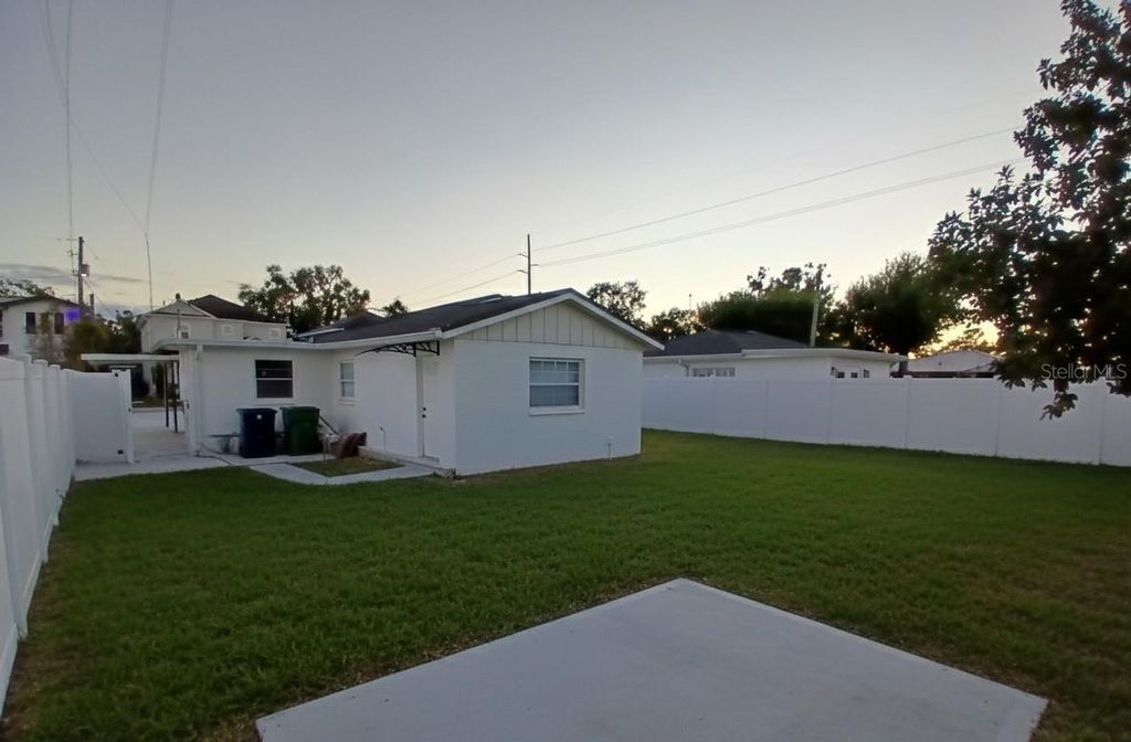 Photo of 3321 W Palmetto Street, Tampa, FL 33607 (MLS # TB8463372)