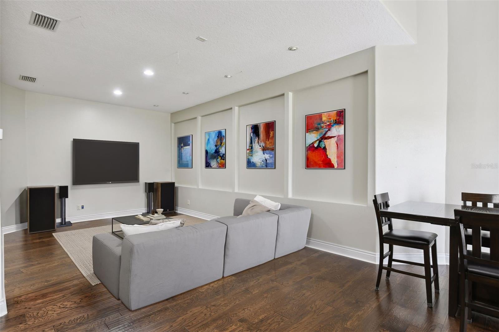 STEEPLECHASE - Residential