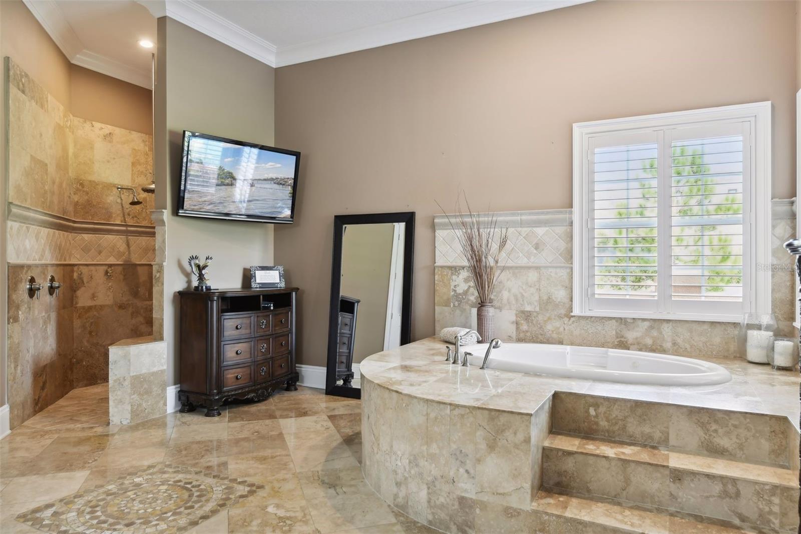 STEEPLECHASE - Residential