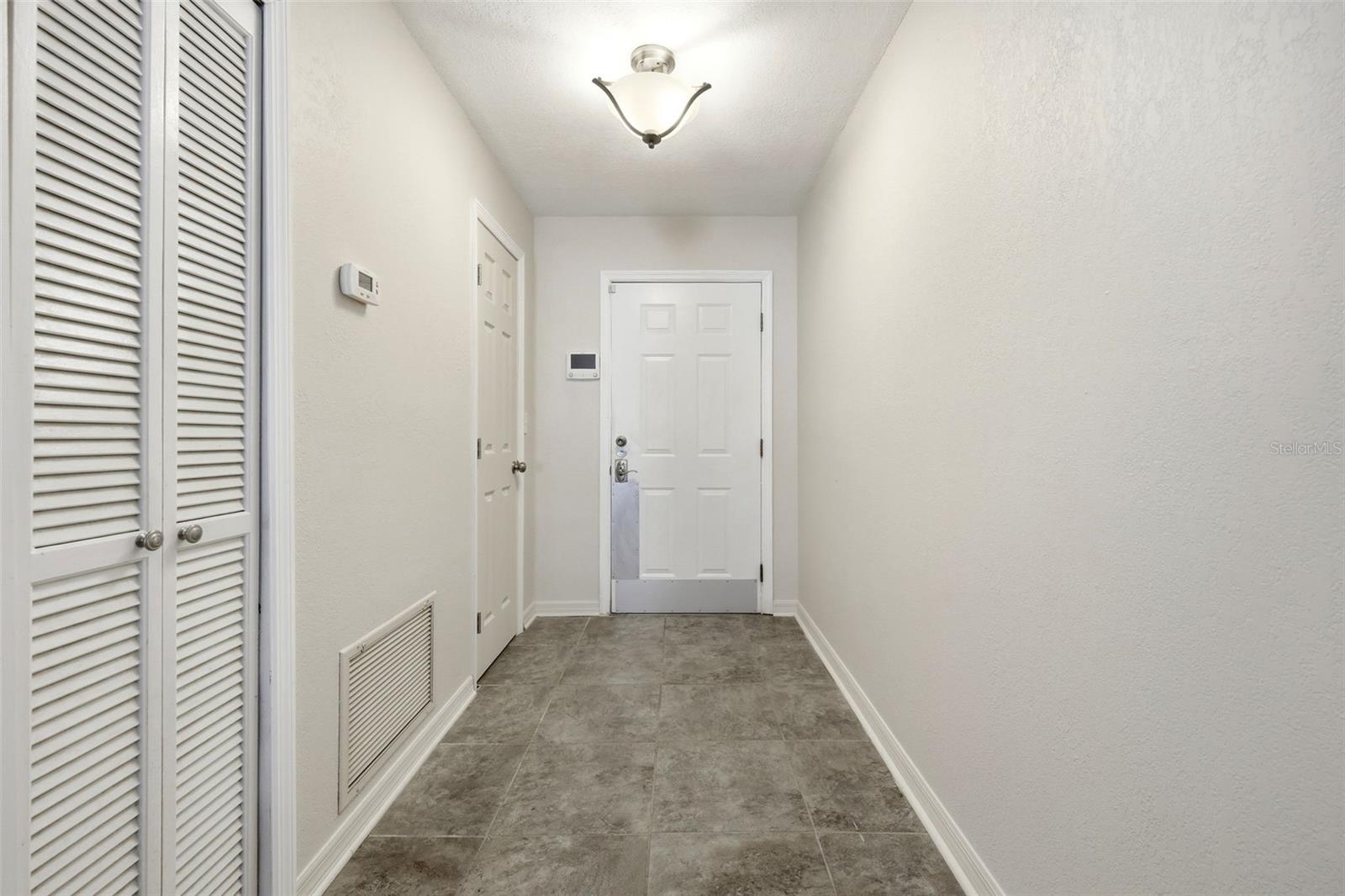 COACH HOUSES AT LEESBURG - Residential