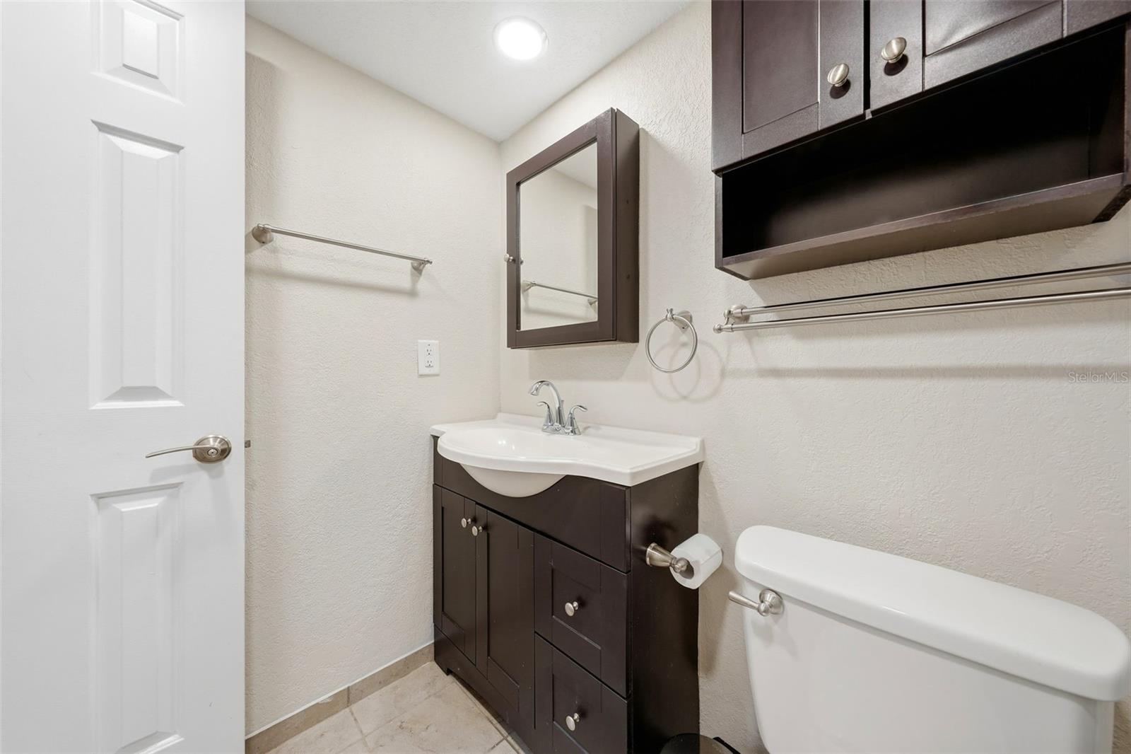 COACH HOUSES AT LEESBURG - Residential