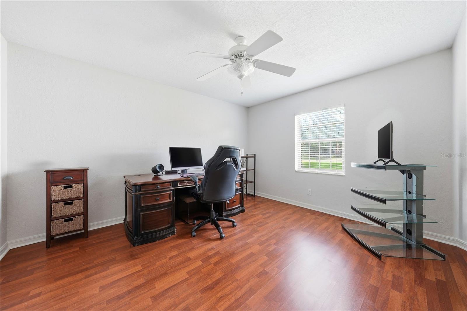 COACH HOUSES AT LEESBURG - Residential