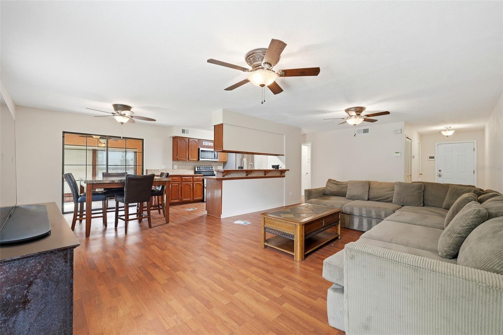 COACH HOUSES AT LEESBURG - Residential