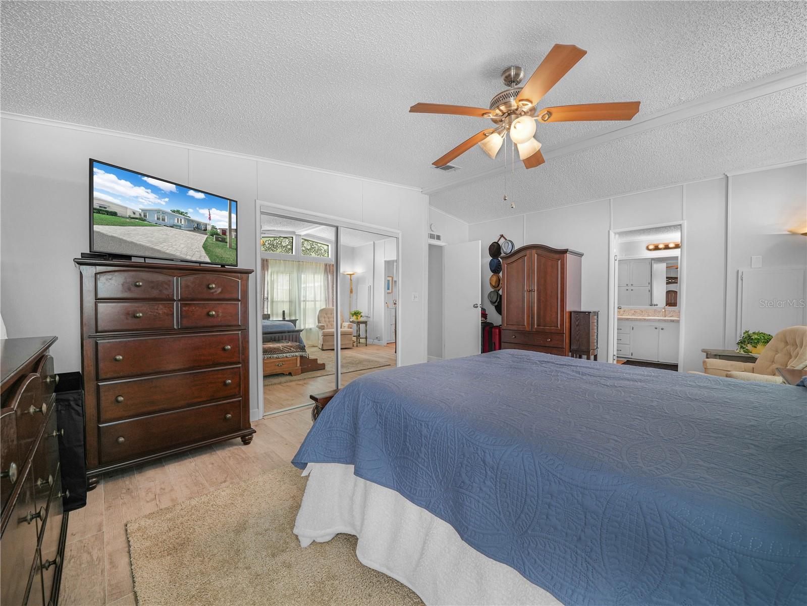 FOXWOOD LAKE ESTATES - Residential
