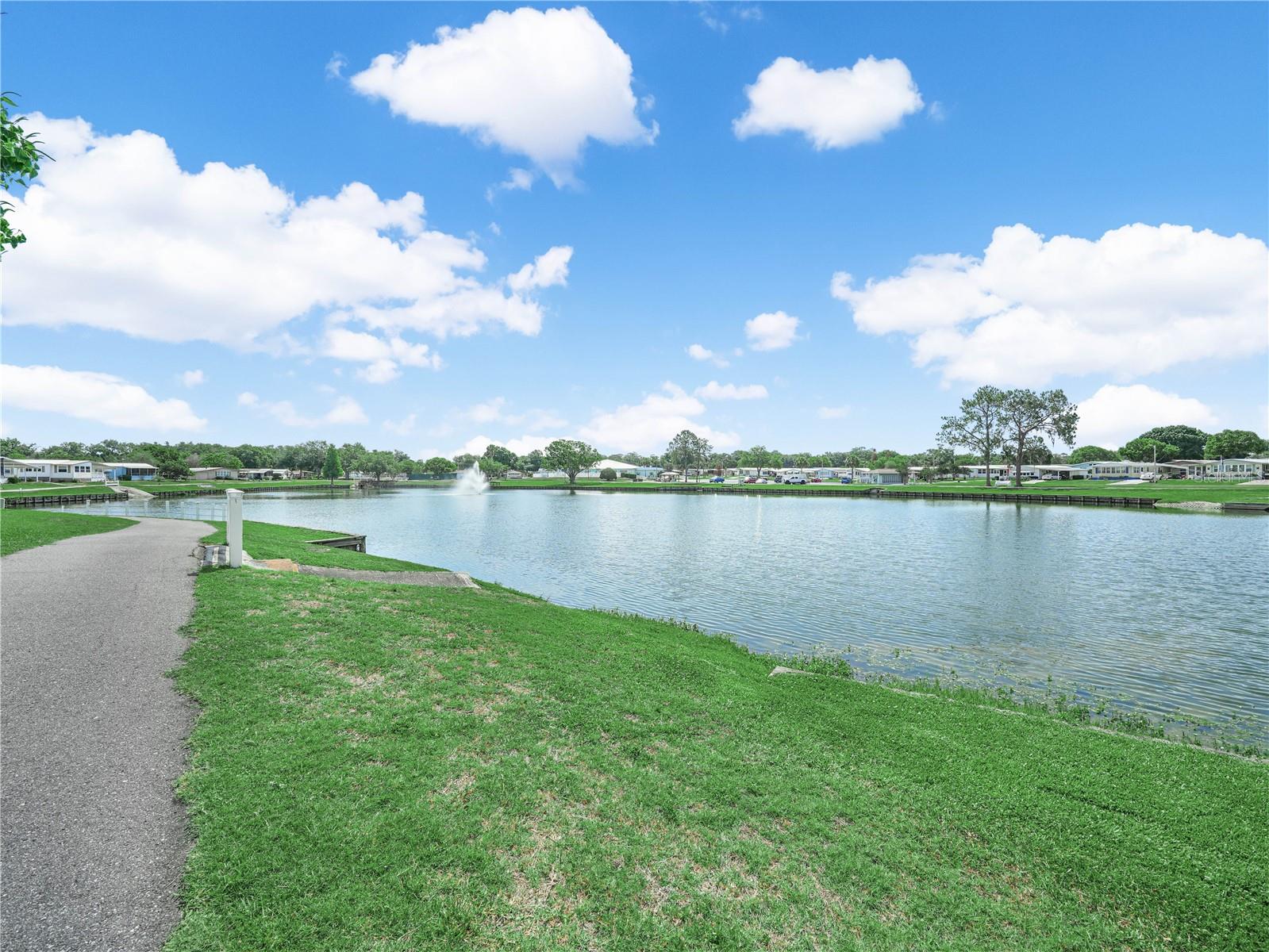 FOXWOOD LAKE ESTATES - Residential