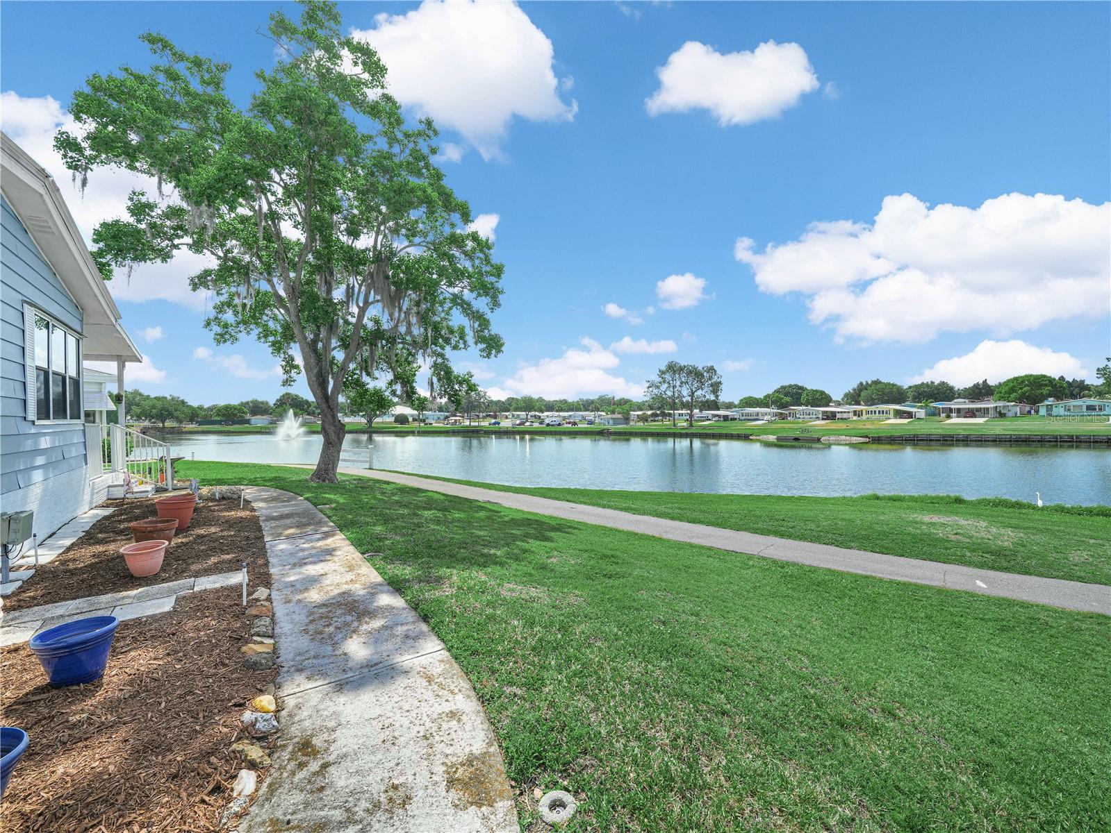 FOXWOOD LAKE ESTATES - Residential