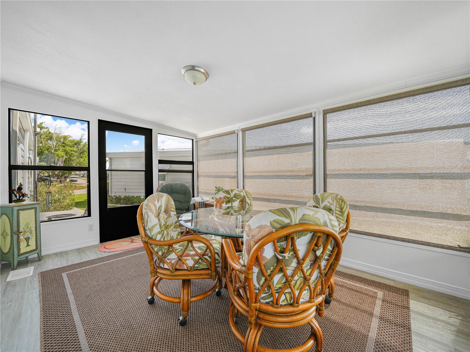 FOXWOOD LAKE ESTATES - Residential