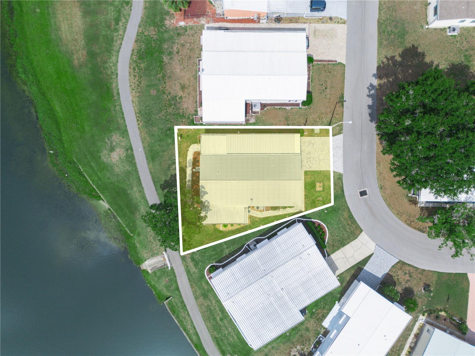 FOXWOOD LAKE ESTATES - Residential