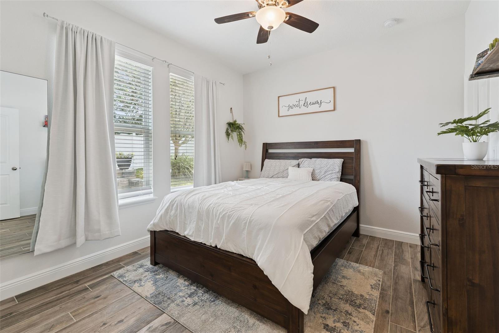 ESTATES AUBURNDALE PH 02 - Residential