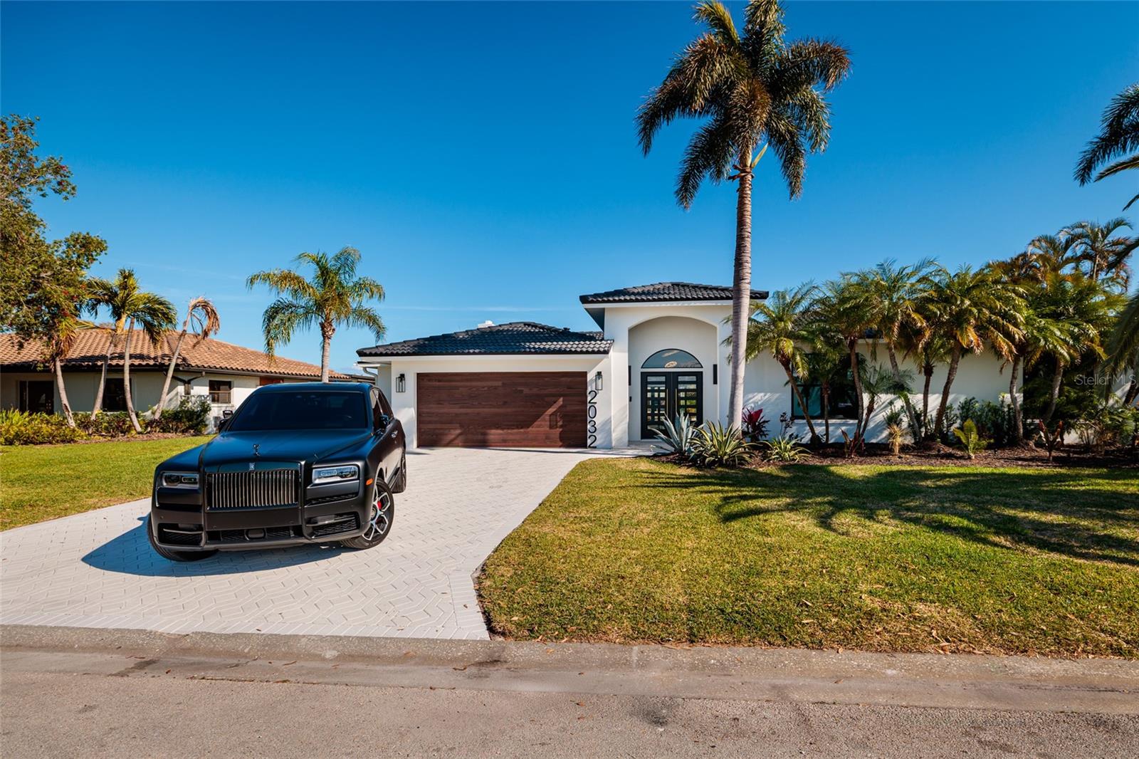 VENETIAN ISLES - Residential