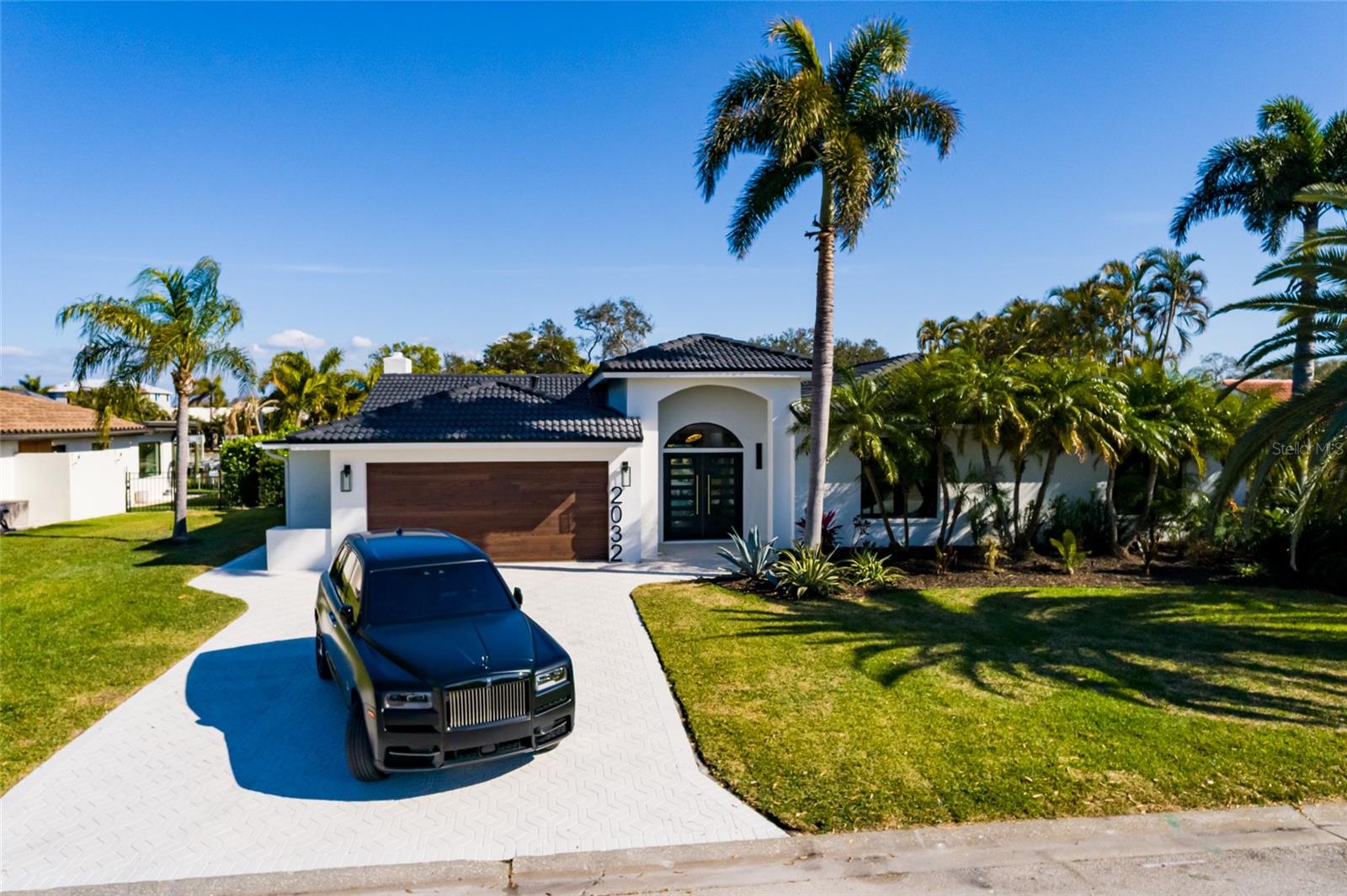 VENETIAN ISLES - Residential