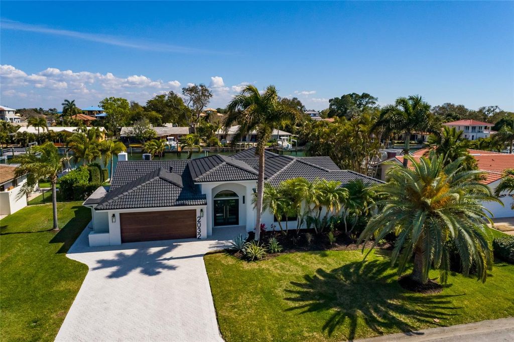 Photo of 2032 Kansas Avenue NE, St Petersburg, FL 33703 (MLS # TB8479698)