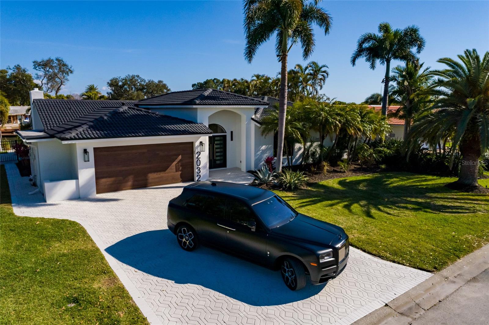 VENETIAN ISLES - Residential