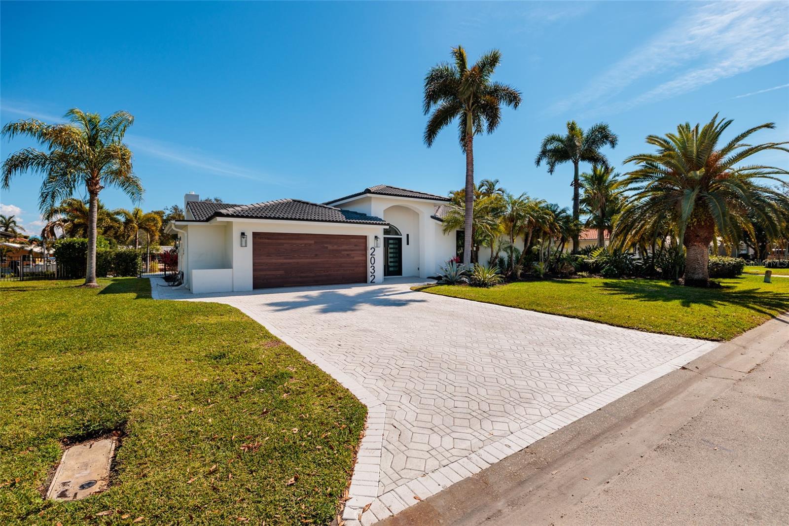 VENETIAN ISLES - Residential