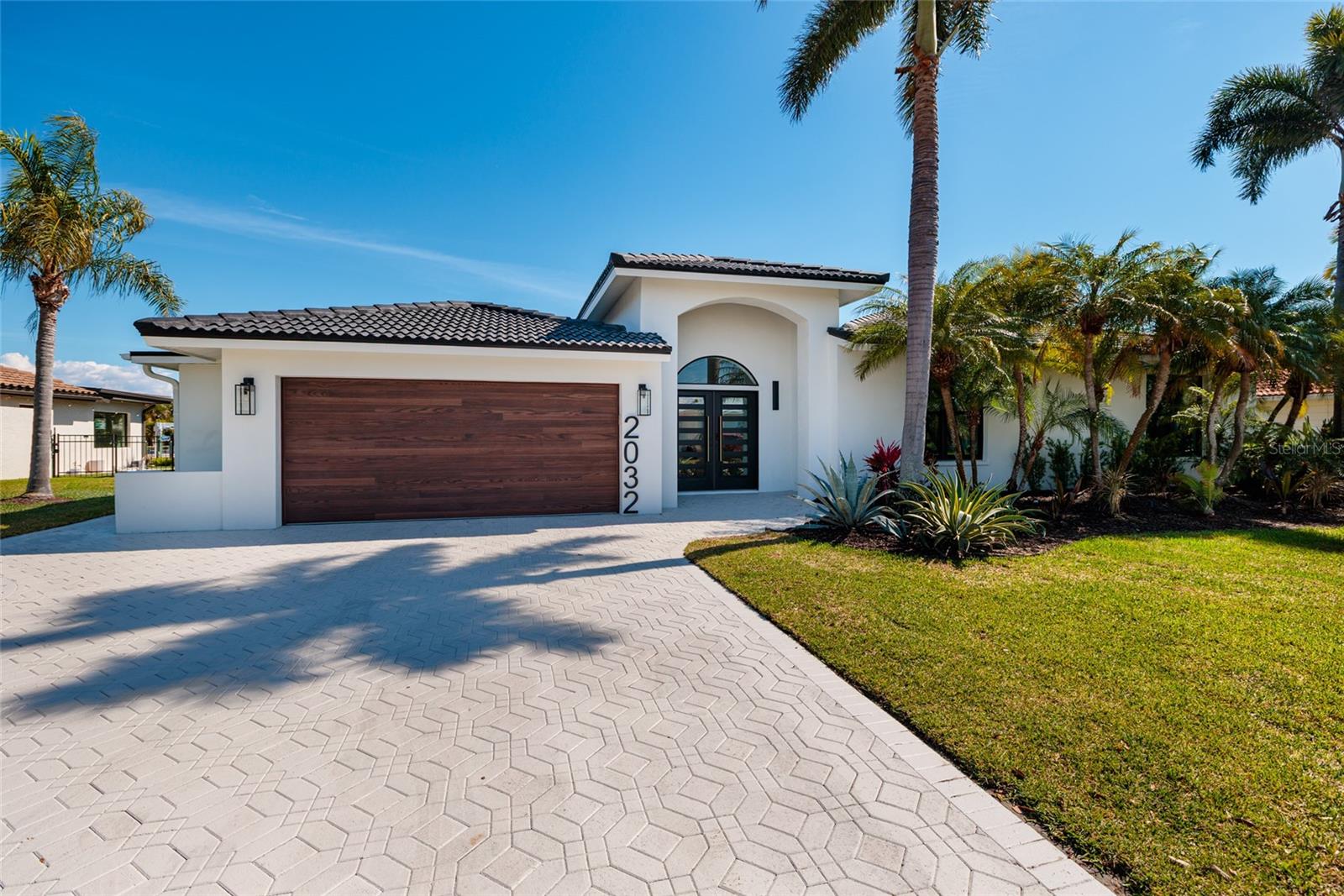 VENETIAN ISLES - Residential