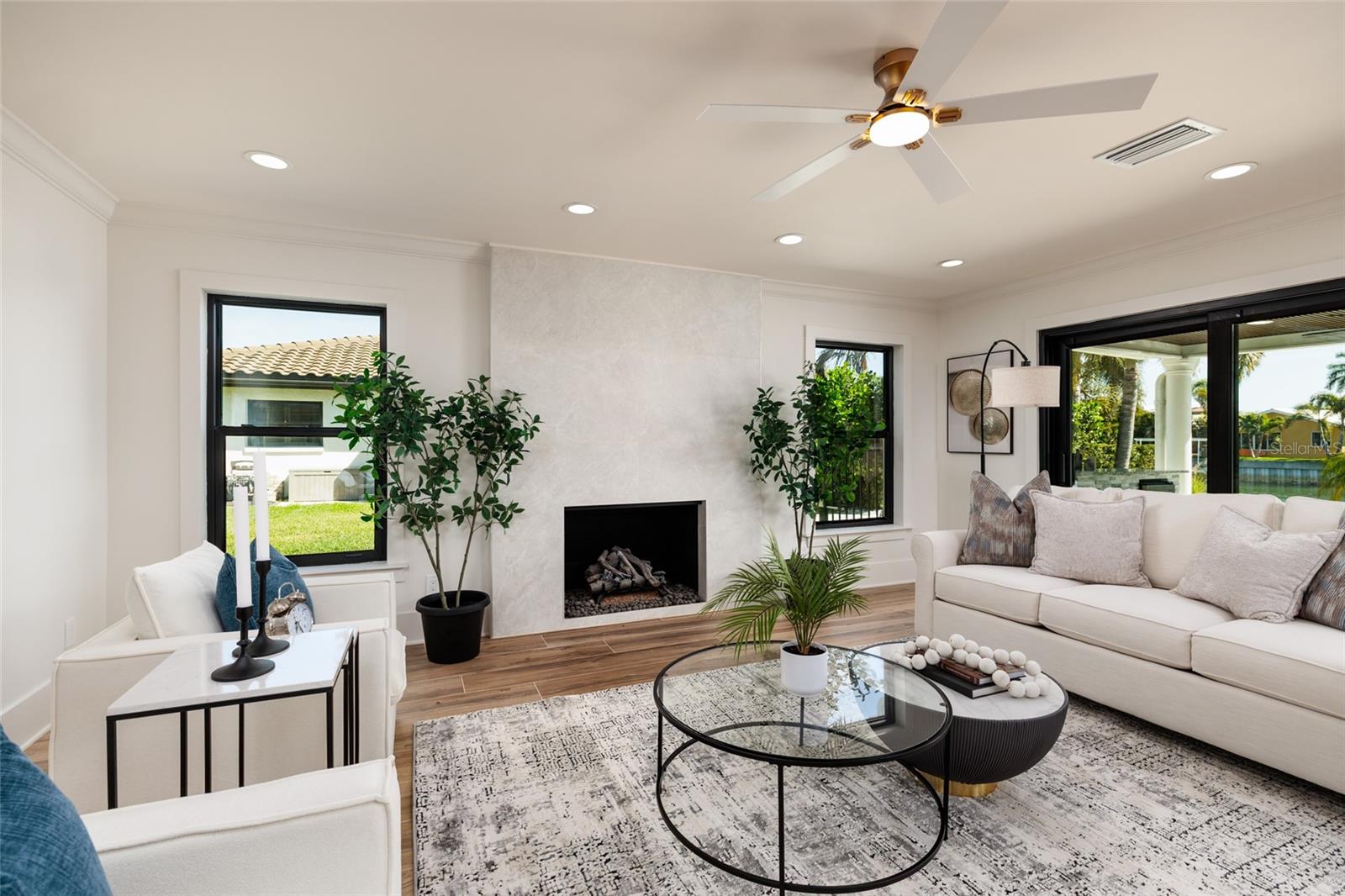 VENETIAN ISLES - Residential