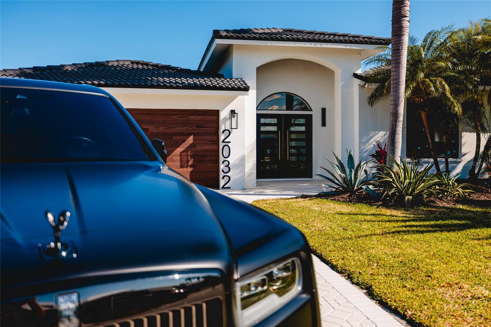 VENETIAN ISLES - Residential