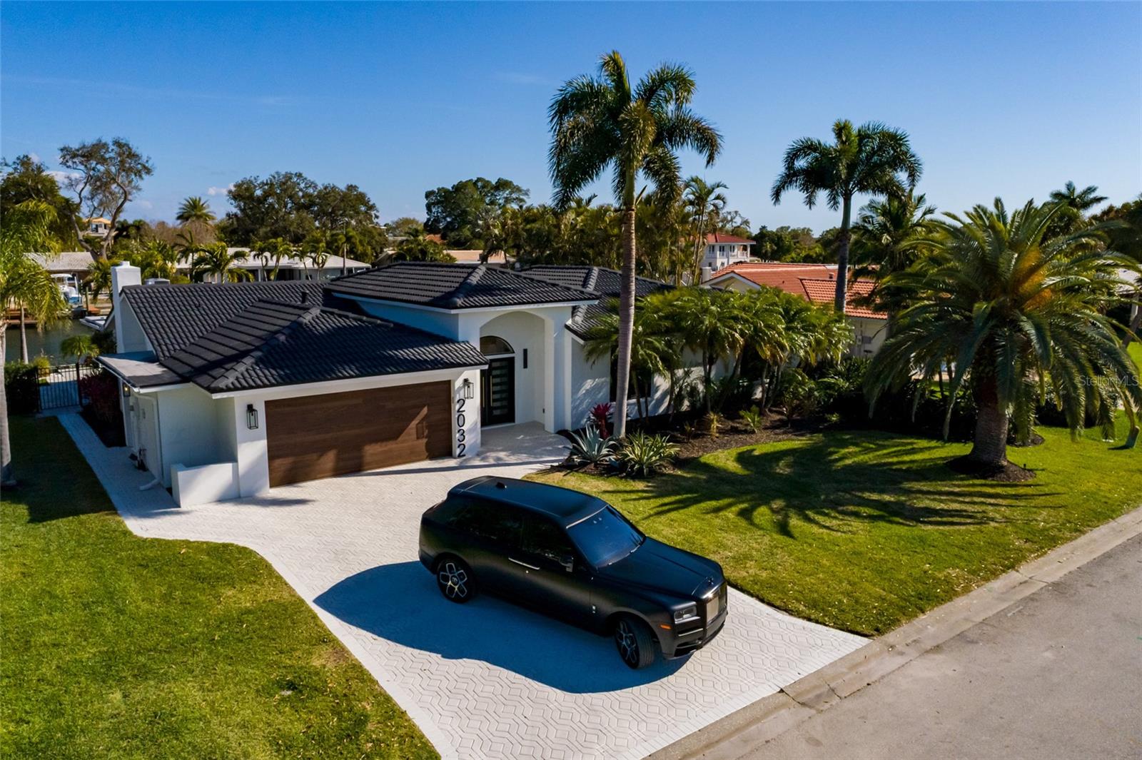 VENETIAN ISLES - Residential