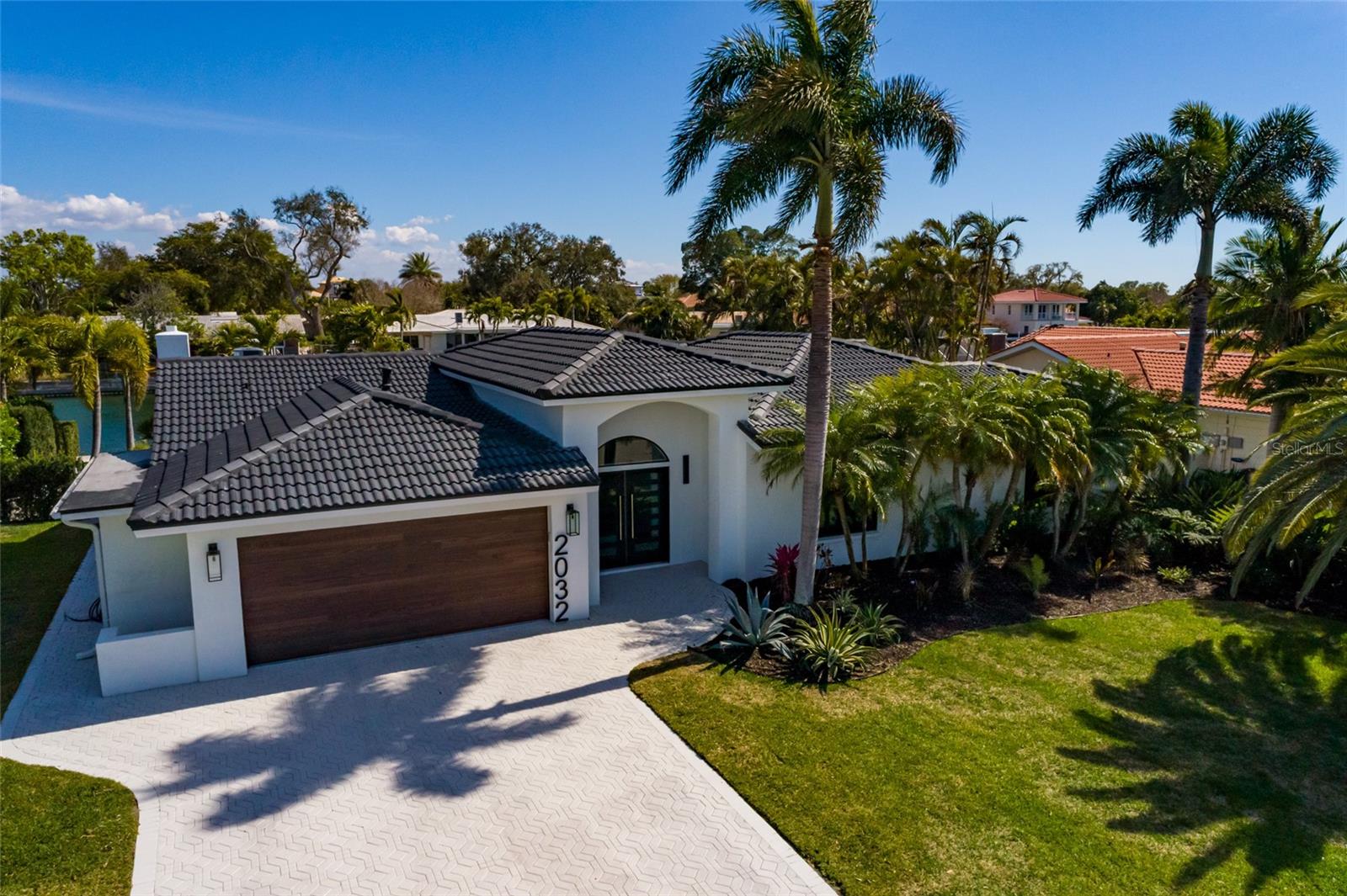 VENETIAN ISLES - Residential