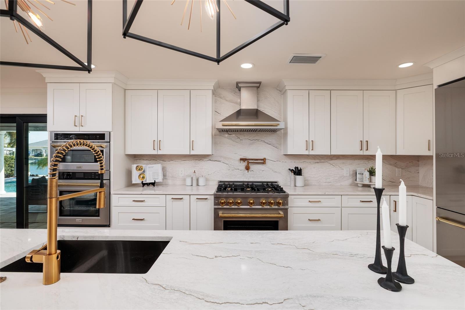 VENETIAN ISLES - Residential