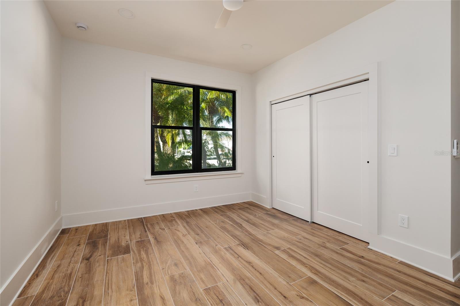 VENETIAN ISLES - Residential