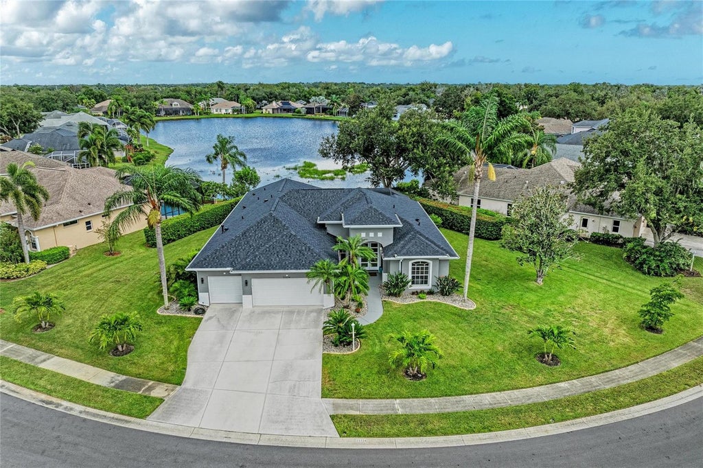 Photo of 11234 Rivers Bluff Circle, Bradenton, FL 34202 (MLS # A4704187)