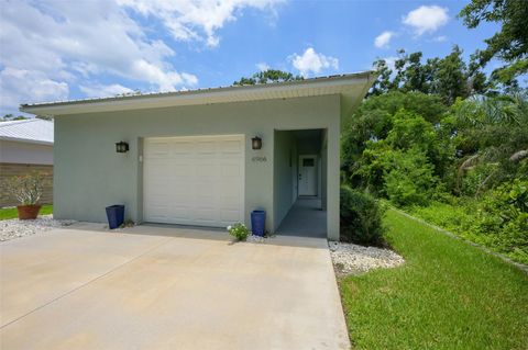 A home in SARASOTA