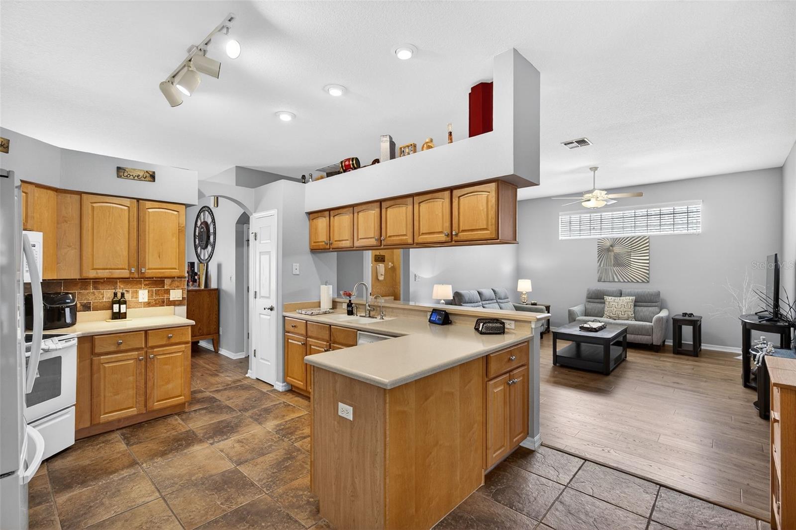 PLANTATION AT LEESBURG - Residential