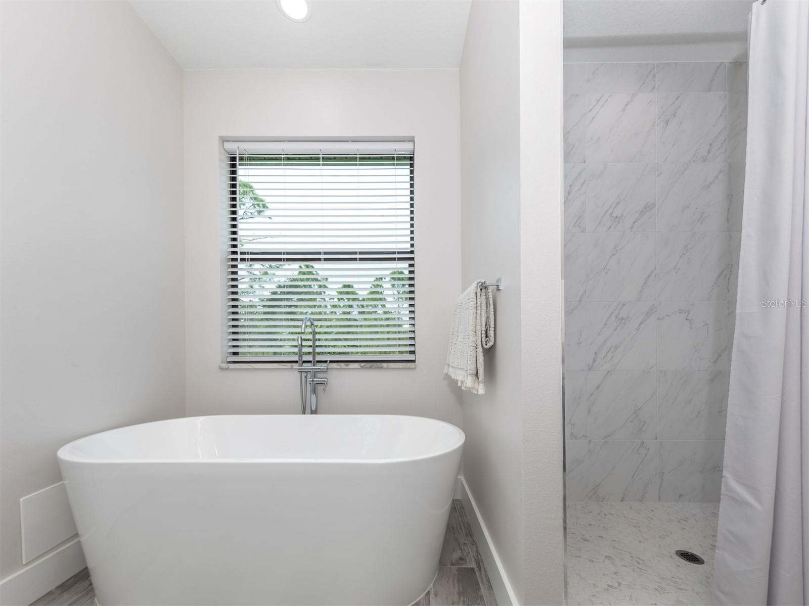 WARM MINERAL SPGS - Residential Lease