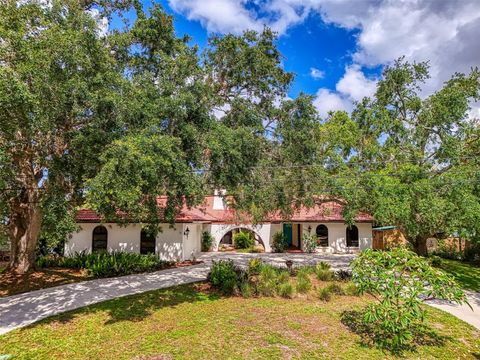 2504 TANGLEWOOD DRIVE SARASOTA FL 34239
